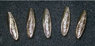 Perles navettes en métal